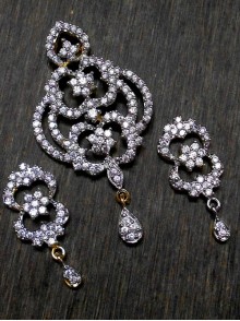 CZ Pendant With Earrings